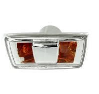 ÇAMURLUK SİNYALİ FÜME SAĞ ASTRAJ İNSİGNİA CRUZE