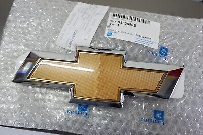 Chevrolet Captiva C140 Ön Panjur Amblemi GM Marka