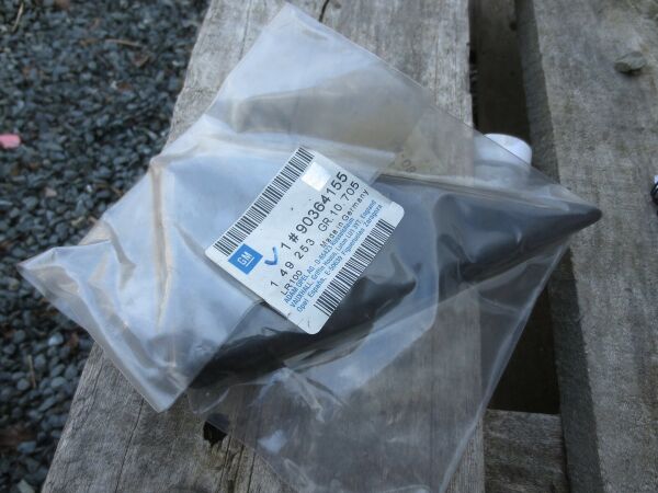 Opel Vectra B Kapı Üçgeni İç Sol Arka Siyah GM Marka