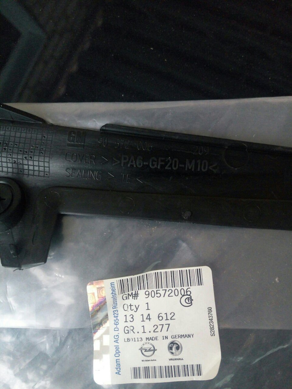 Opel Vectra B Radyatör Üst Plastiği Sol GM Marka