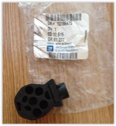 Opel Vectra C Radyatör Üst Braketi GM Marka