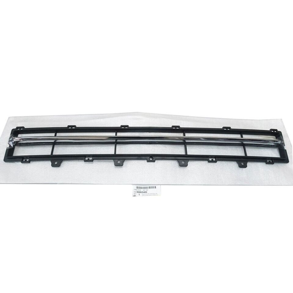 Chevrolet Captiva C100 Tampon Orta Izgara Kromlu GM Marka