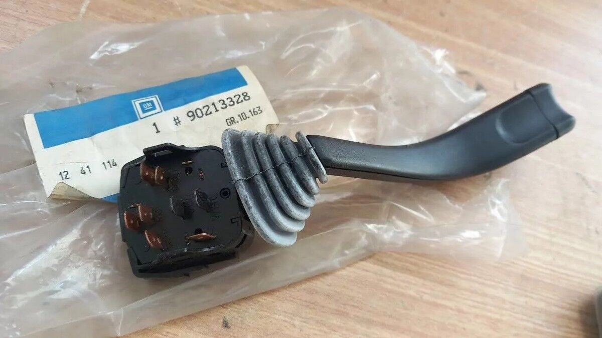 Opel Omega Silecek Kolu Ön Ve Arka Cam A GM Marka