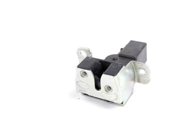 Chevrolet Captiva C100 Bagaj Cam Kilidi C140 GM Marka